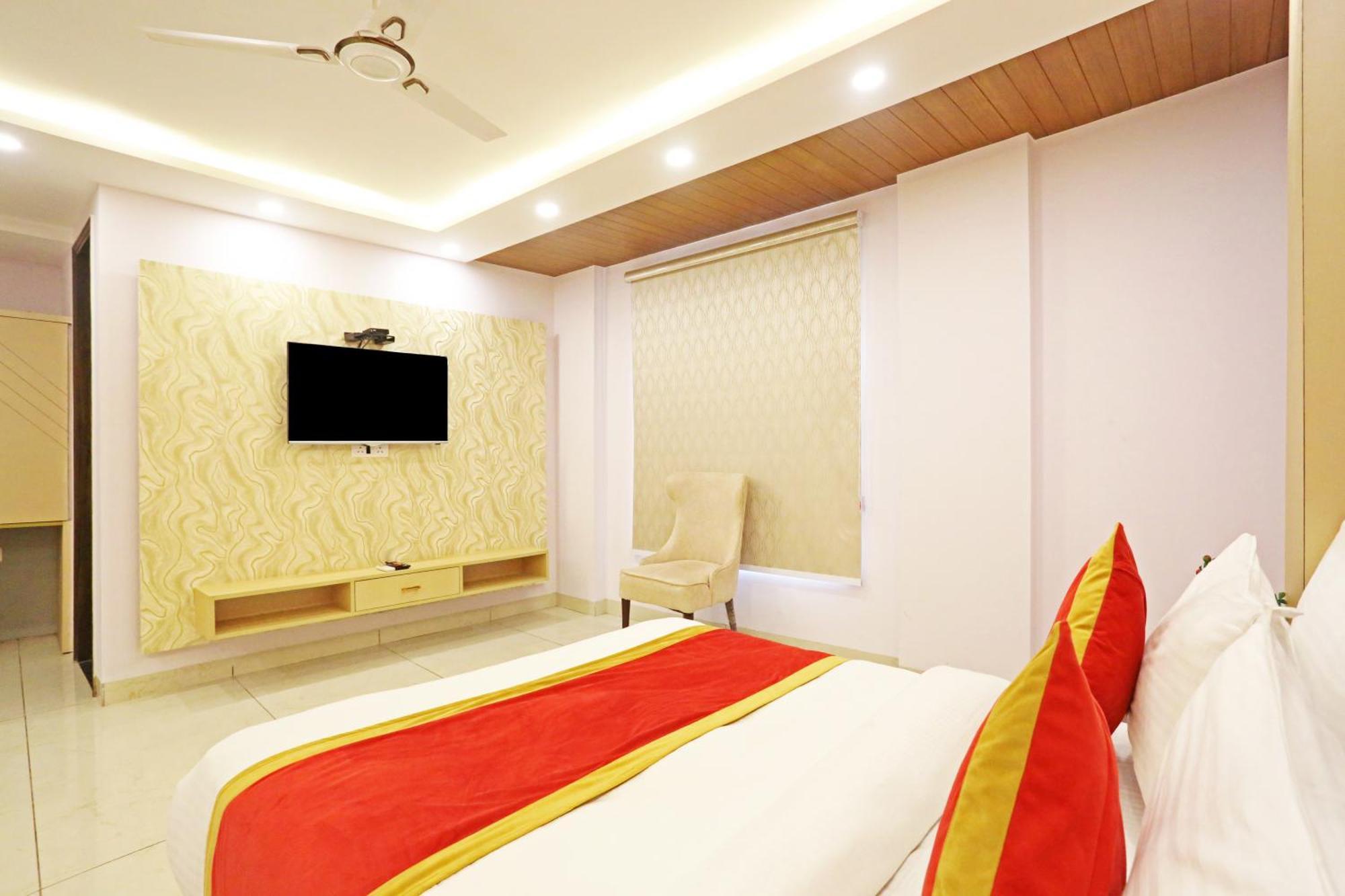 Hotel Mayfair Just A Minute Away From New Delhi Railway Station And Connaught Place Extérieur photo