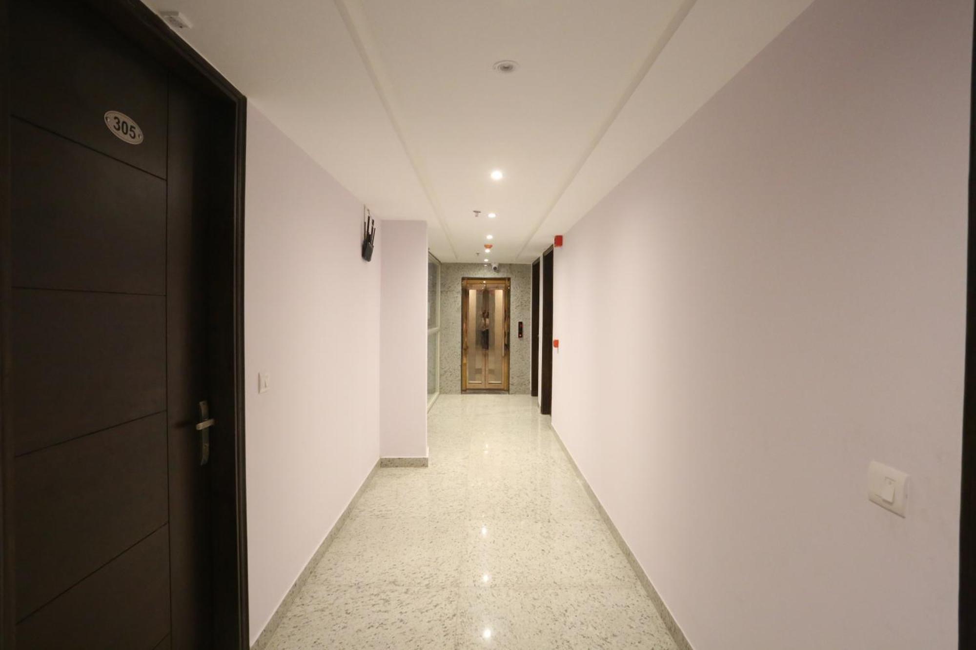 Hotel Mayfair Just A Minute Away From New Delhi Railway Station And Connaught Place Extérieur photo