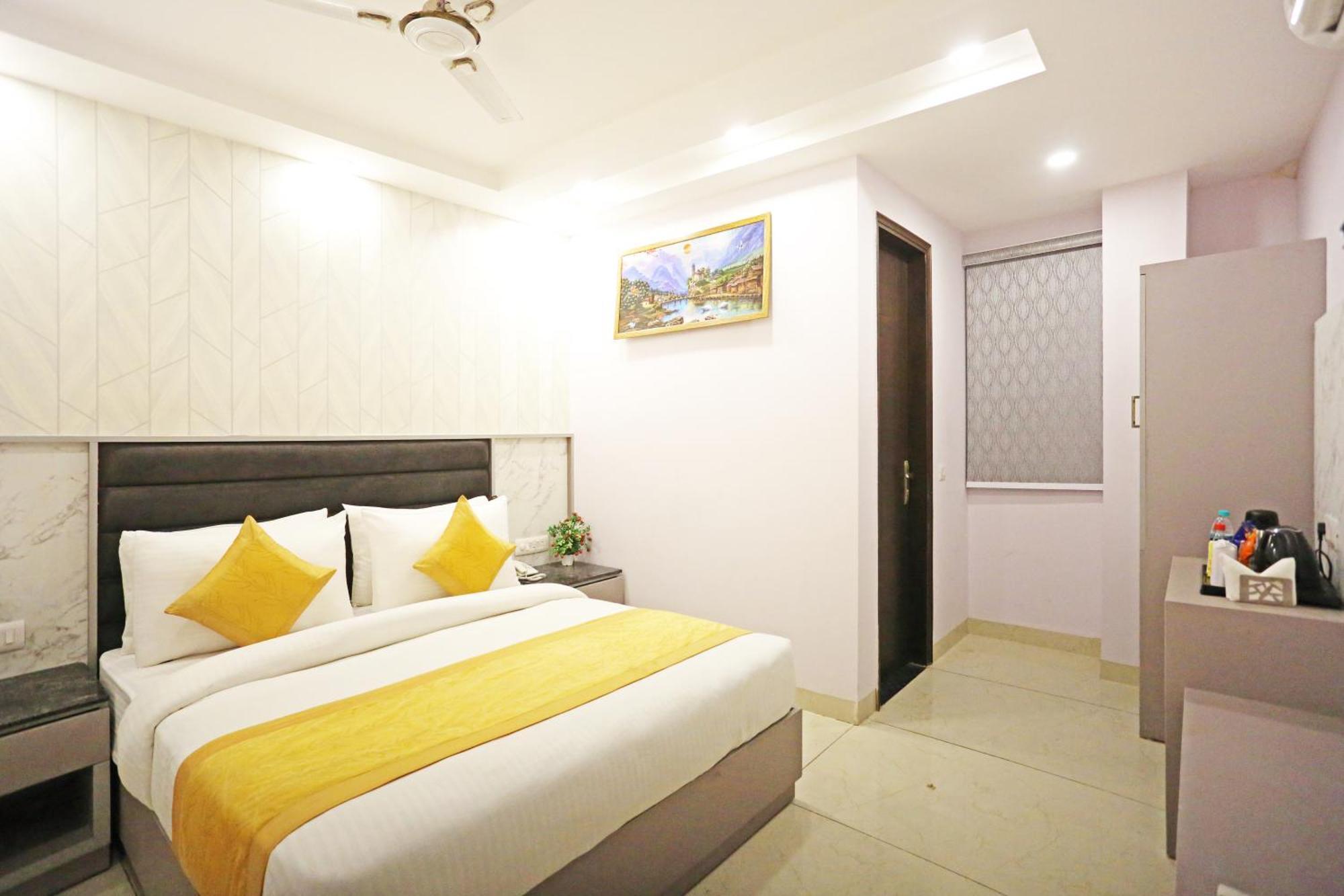 Hotel Mayfair Just A Minute Away From New Delhi Railway Station And Connaught Place Extérieur photo