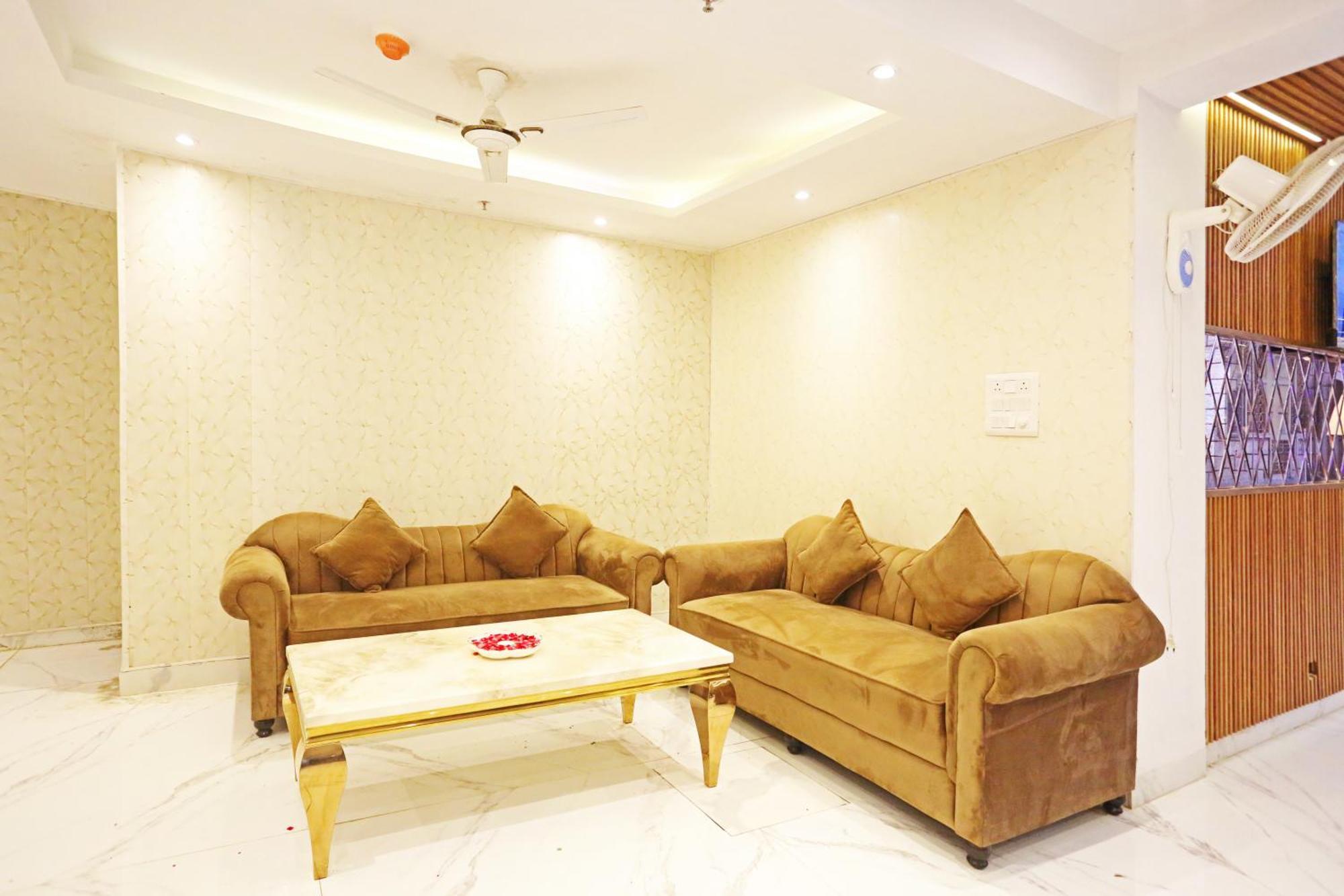 Hotel Mayfair Just A Minute Away From New Delhi Railway Station And Connaught Place Extérieur photo