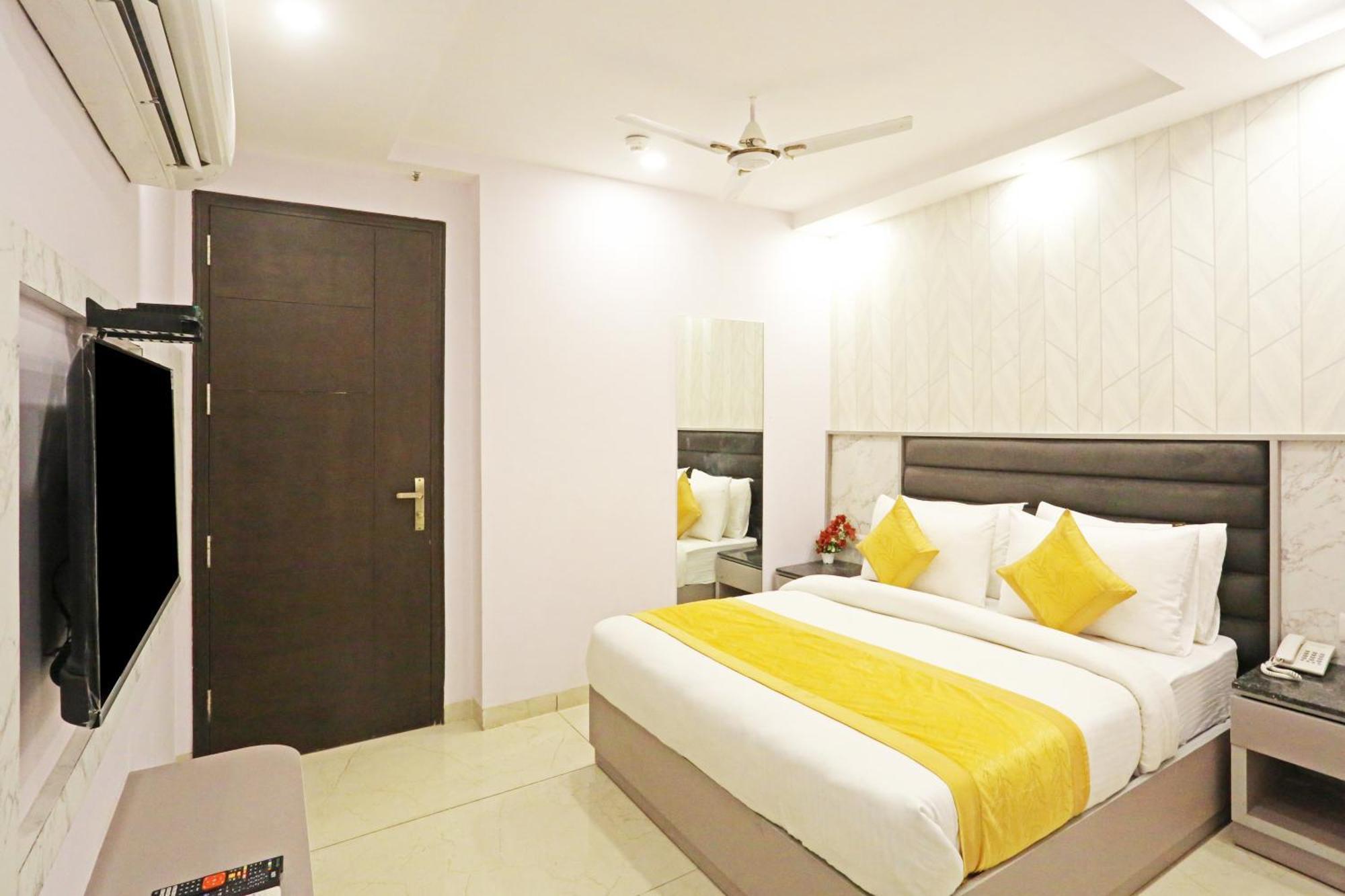 Hotel Mayfair Just A Minute Away From New Delhi Railway Station And Connaught Place Extérieur photo